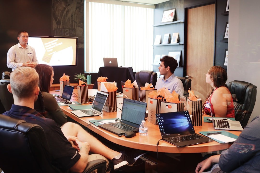 Tech Leadership: Hướng dẫn toàn diện 28-03-2025
